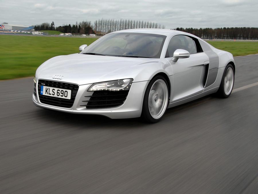  Audi R8 2007 года  (UK) (фото 11 из 25)